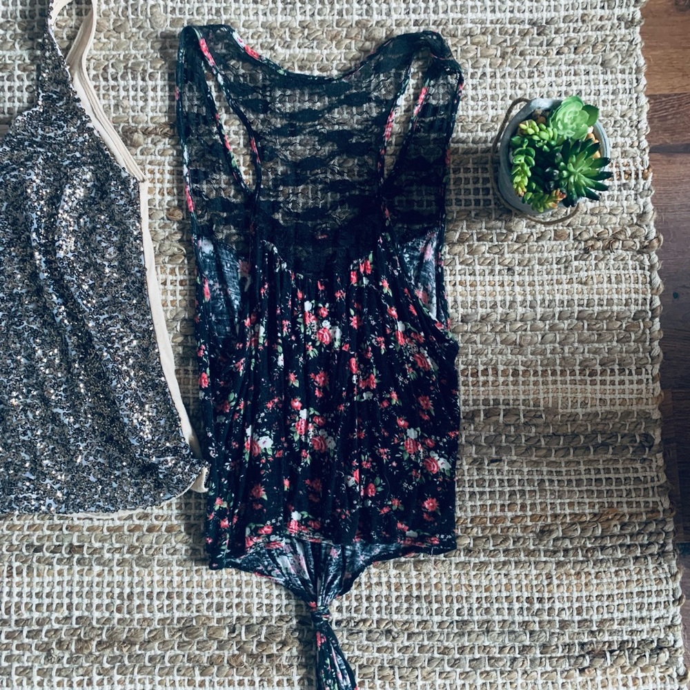 Tank top bundle - Picture 7 of 8